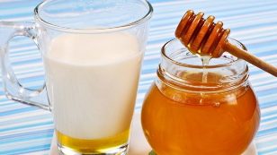 Kefir with honey for rejuvenating hand skin treatments